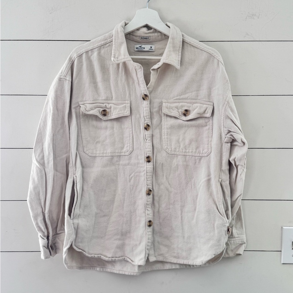 Hollister Boyfriend Fit Cream Button-Up Flannel Shacket Shirt w pockets Sz Med